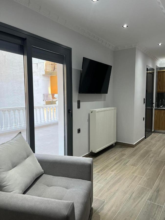 Kontis' Deluxe Furnished Apartment Loutráki Zewnętrze zdjęcie