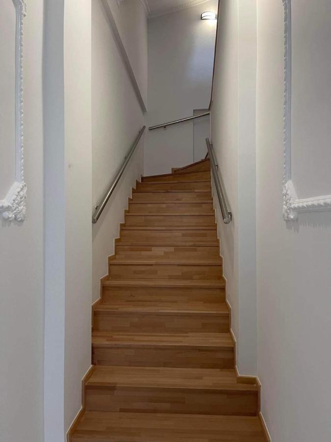 Kontis' Deluxe Furnished Apartment Loutráki Zewnętrze zdjęcie