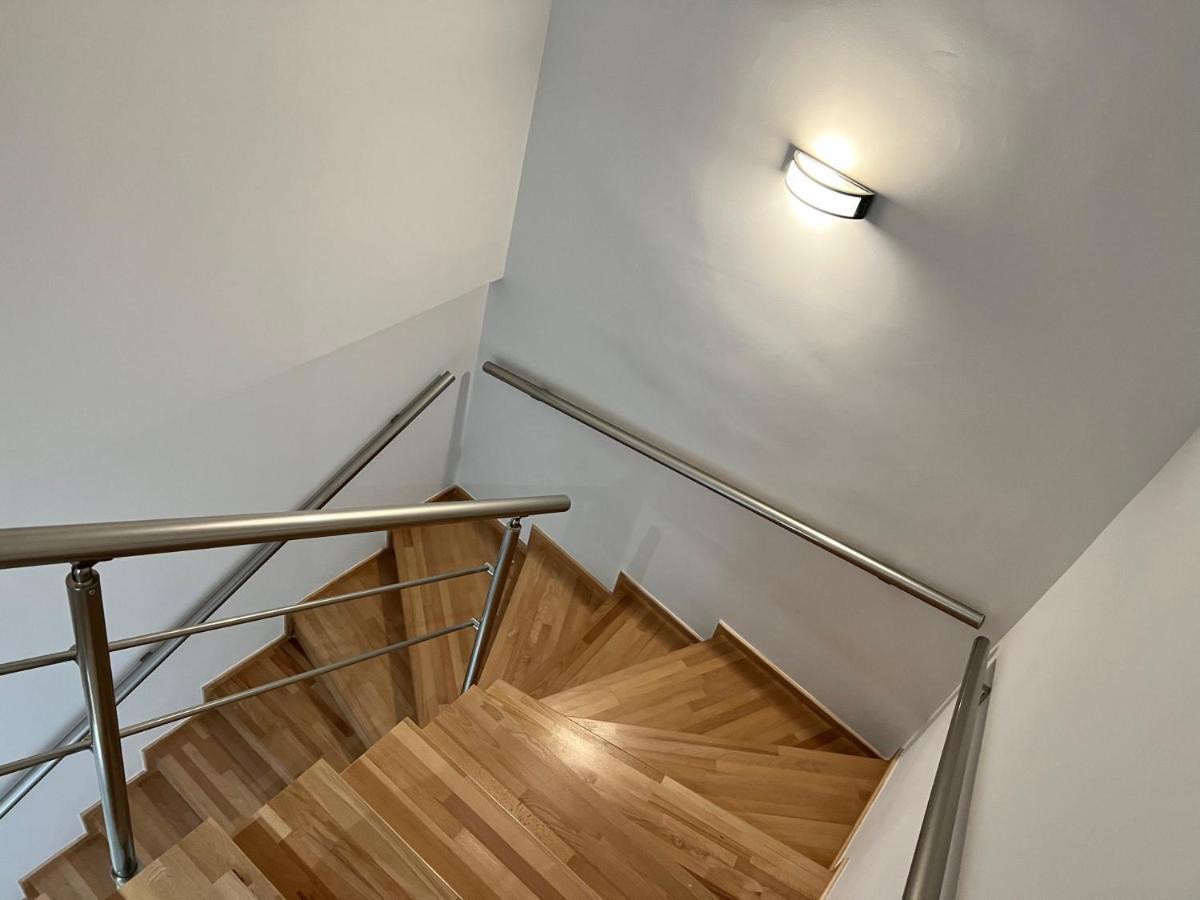 Kontis' Deluxe Furnished Apartment Loutráki Zewnętrze zdjęcie
