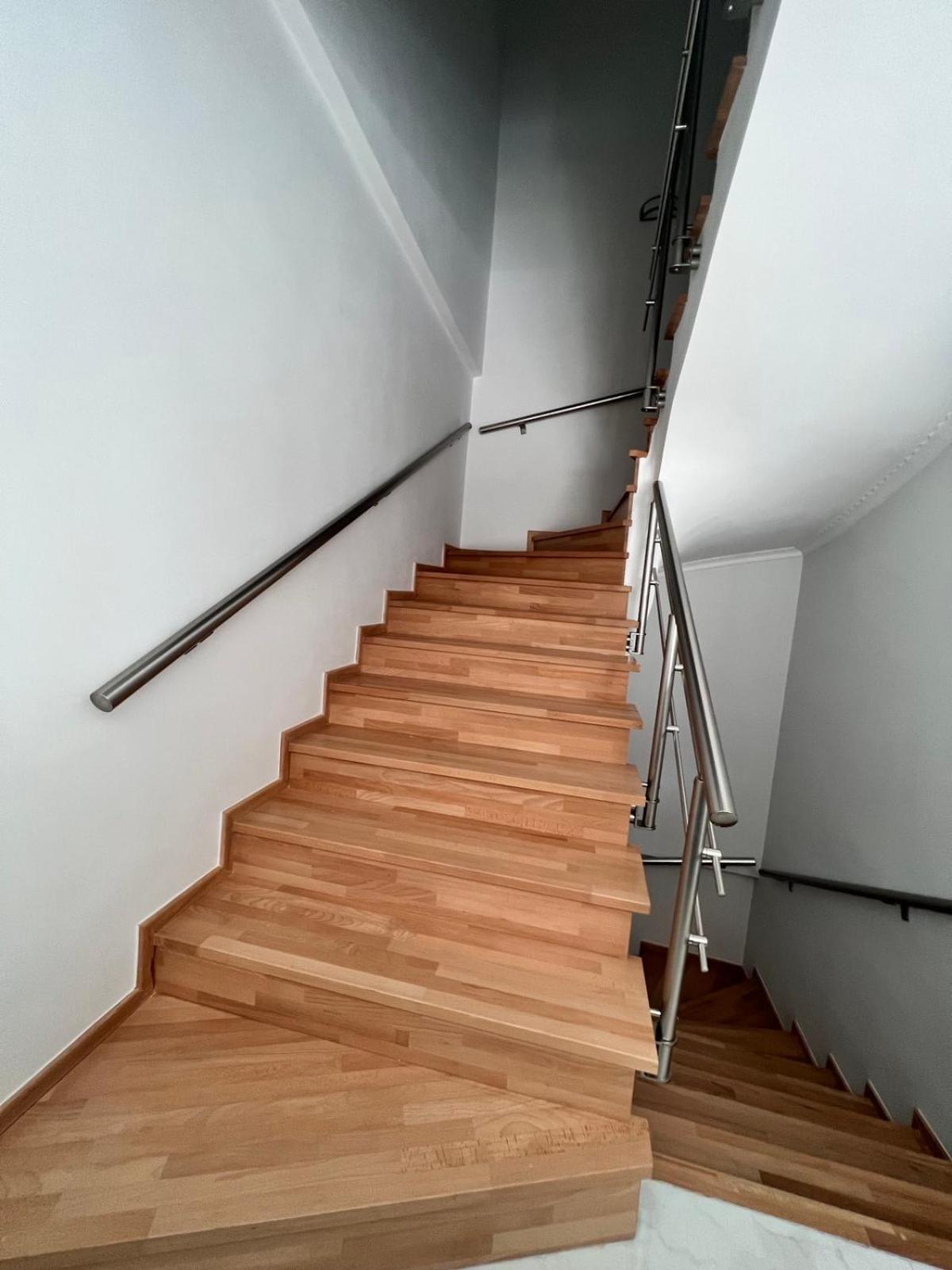 Kontis' Deluxe Furnished Apartment Loutráki Zewnętrze zdjęcie