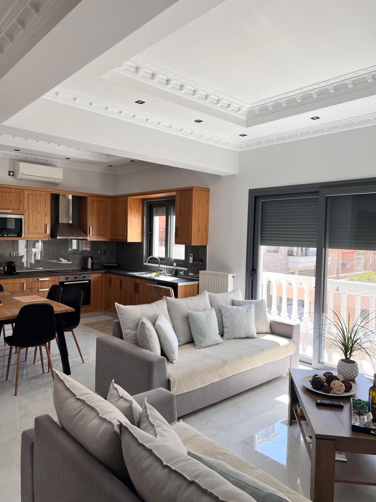 Kontis' Deluxe Furnished Apartment Loutráki Zewnętrze zdjęcie