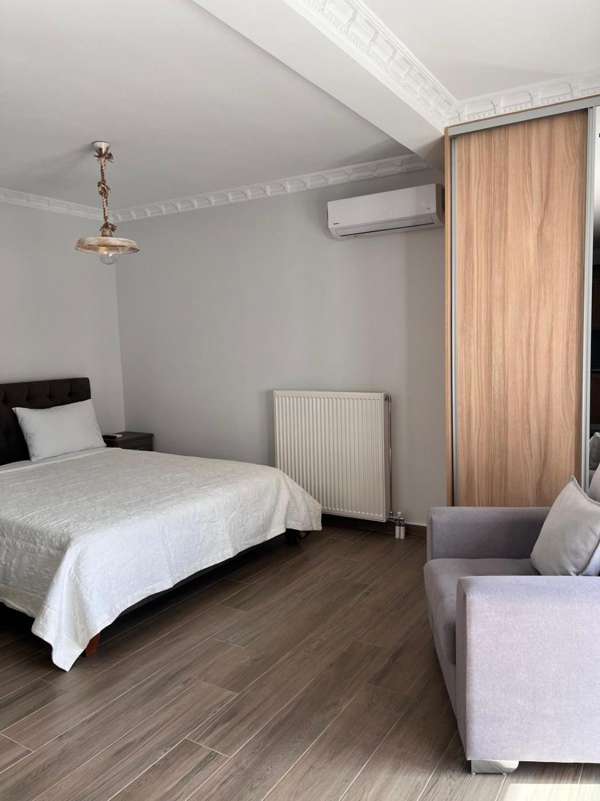 Kontis' Deluxe Furnished Apartment Loutráki Zewnętrze zdjęcie