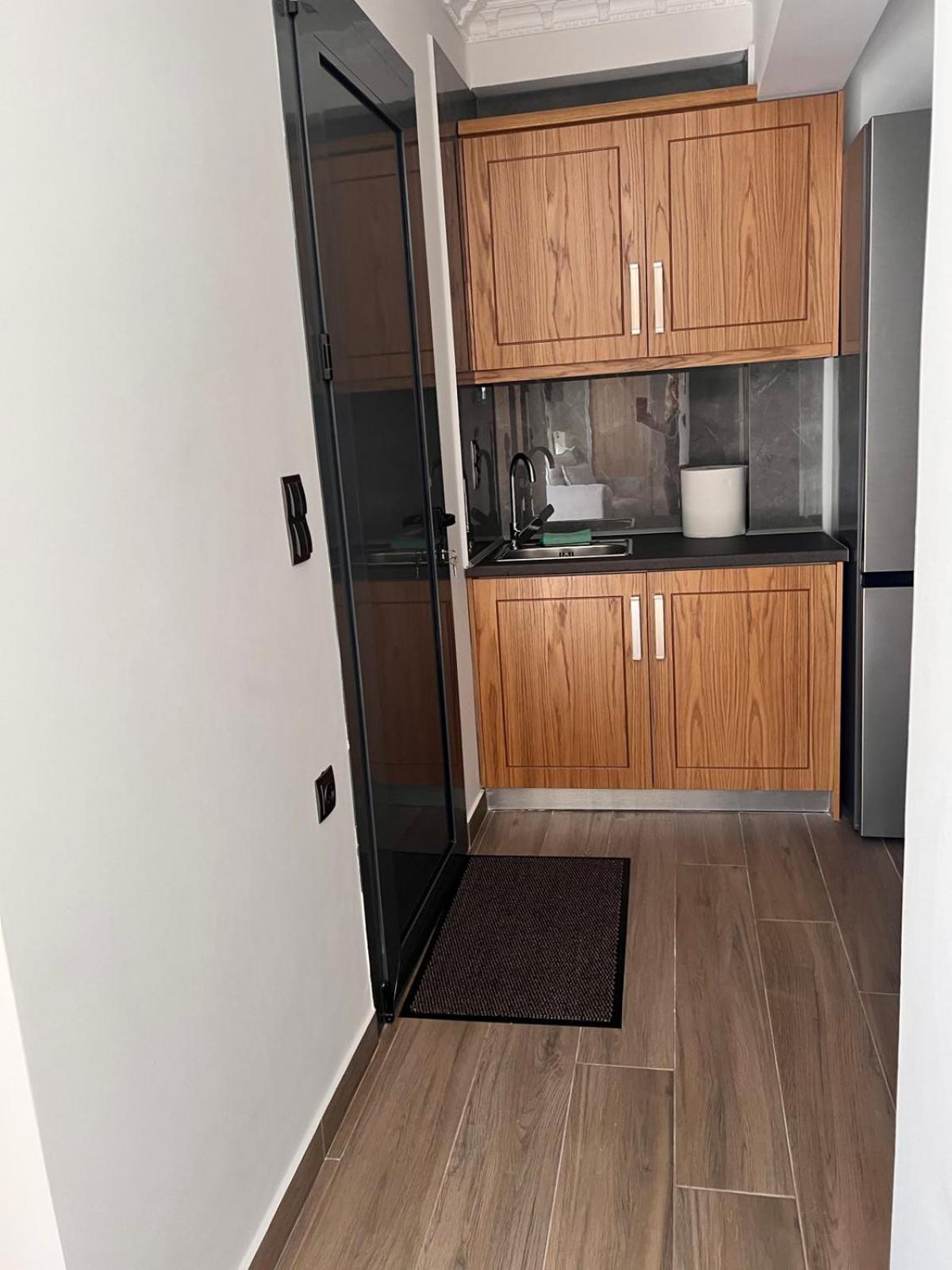 Kontis' Deluxe Furnished Apartment Loutráki Zewnętrze zdjęcie