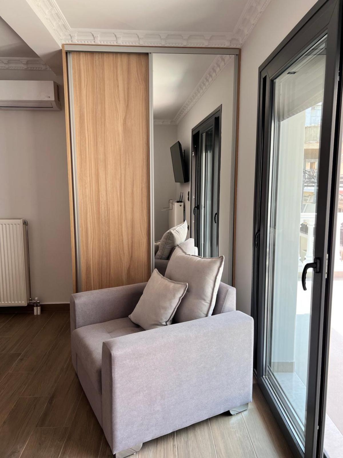 Kontis' Deluxe Furnished Apartment Loutráki Zewnętrze zdjęcie